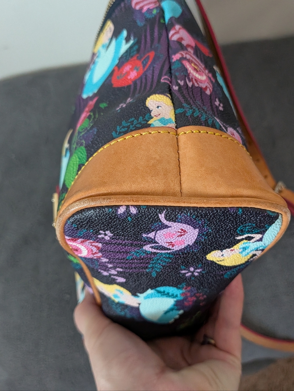 Dooney And Bourke Disney Alice In Wonderland Crossbody - Picture 7 of 10